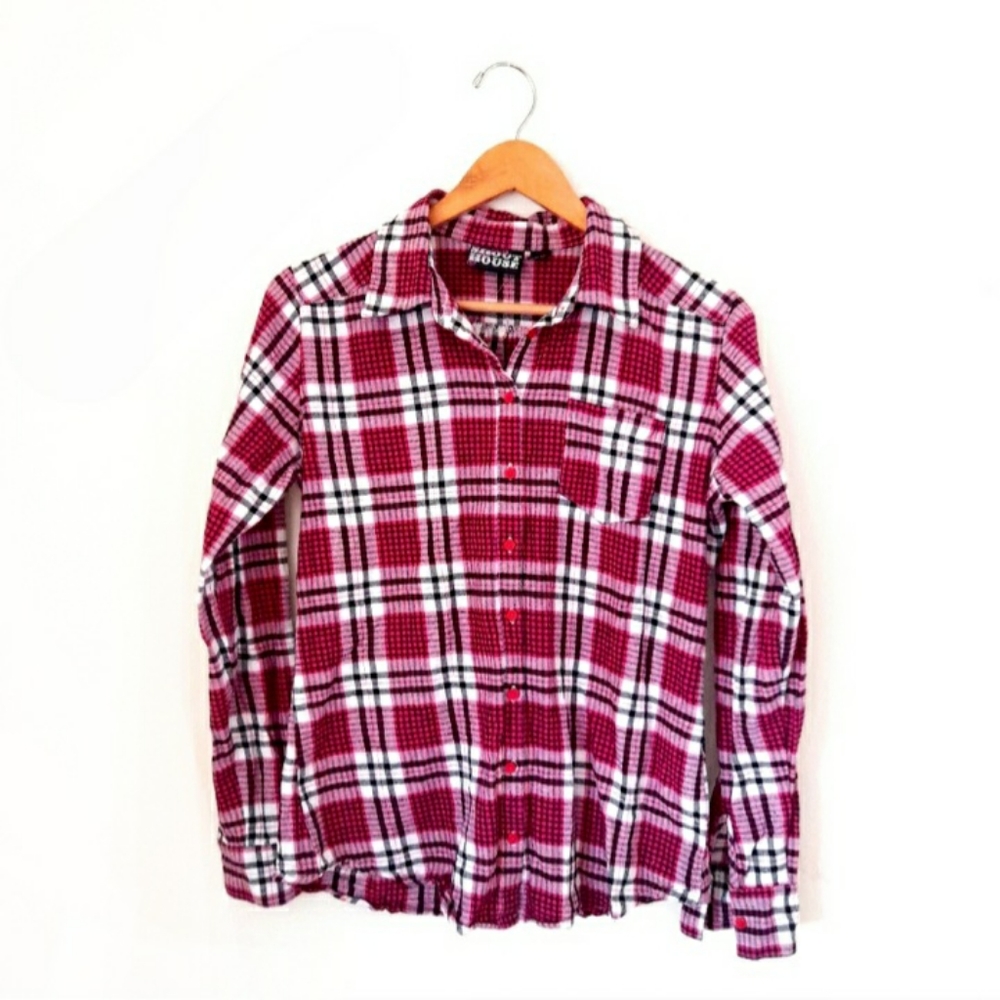 ● Shout House | Plaid Flannel